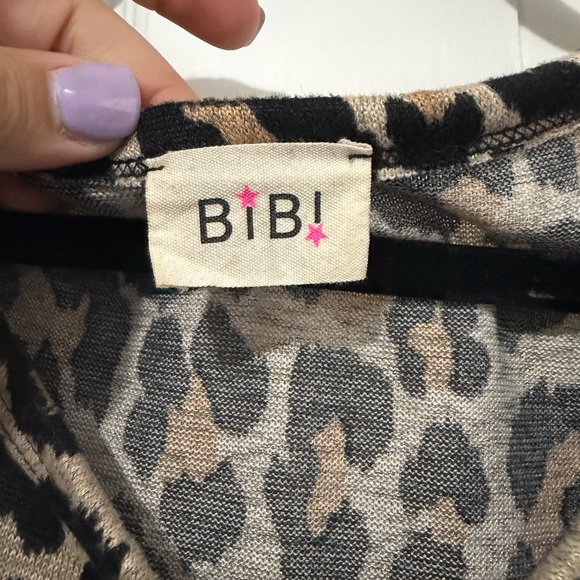 BiBi Black, White & Tan Mixed-Print Long Sleeve Tee - Picture 2 of 3